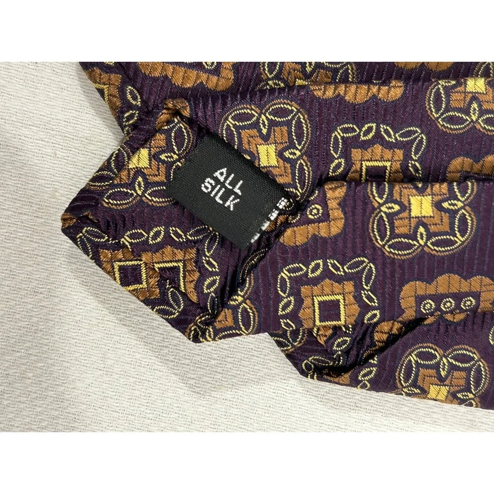 Ventura Purple Designer All Silk Geometrical Handmade Tie Men's Necktie
